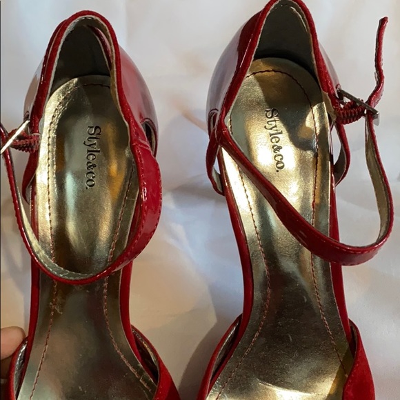Red Suede Style & Co. heels - Picture 4 of 5